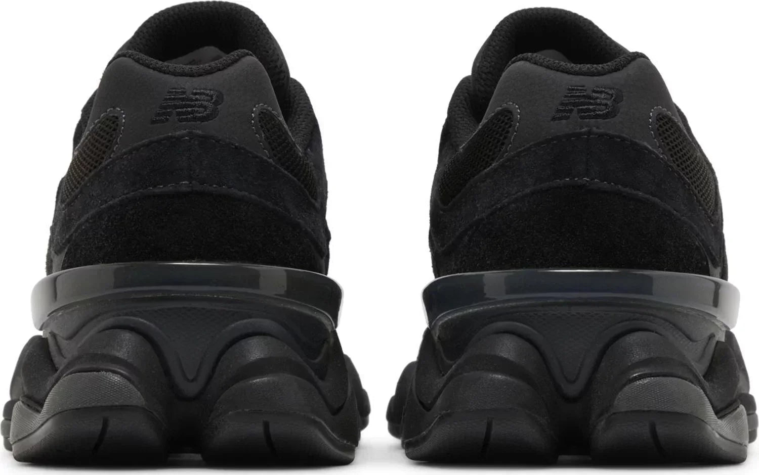 NEW BALANCE 9060 TRIPLE BLACK
