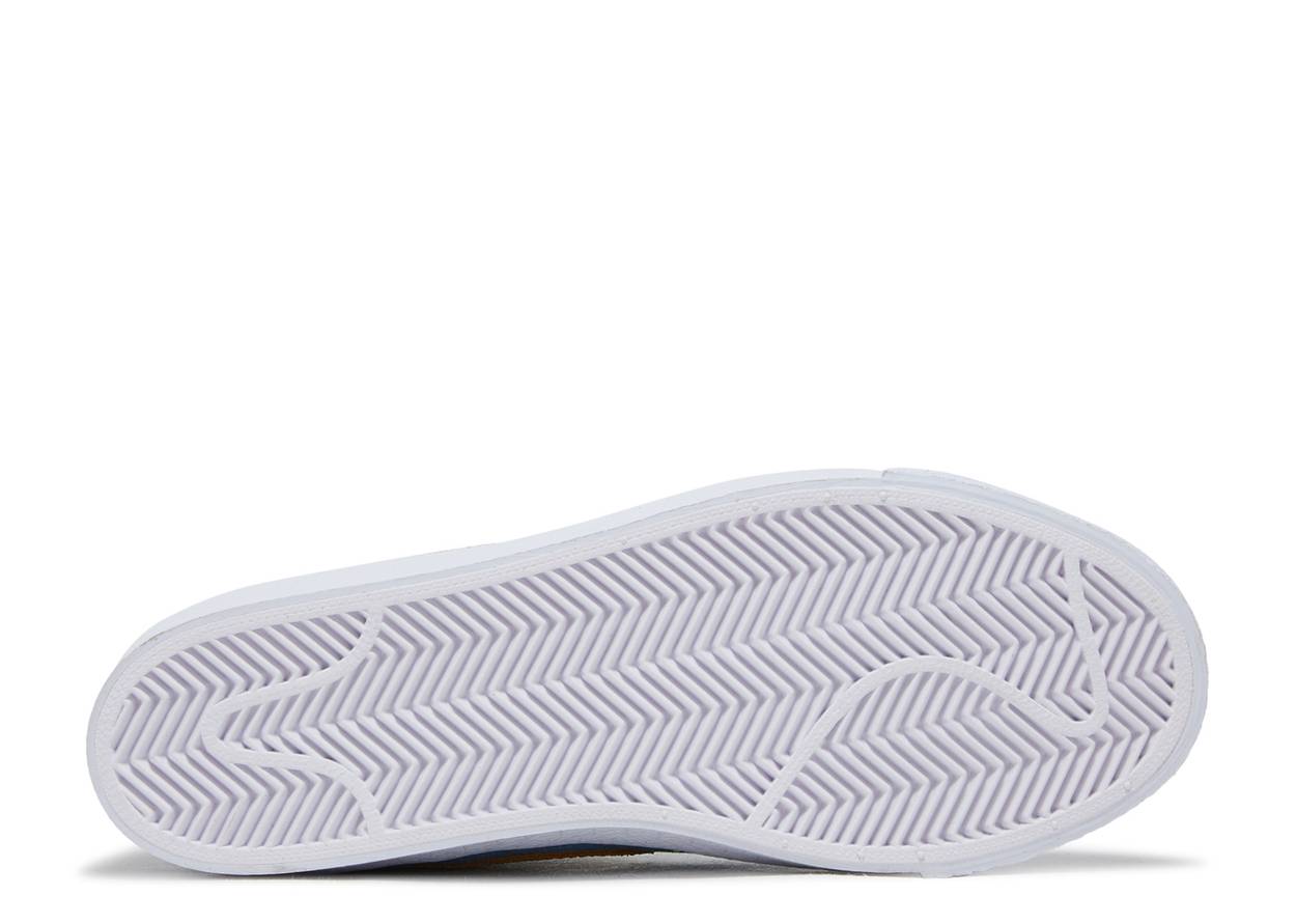 NIKE SB ZOOM BLAZER MID QS X SUPREME 'DENIM'