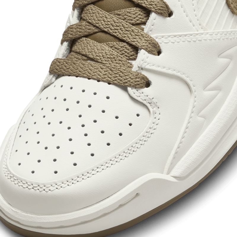 Jordan Stadium 90 (W)