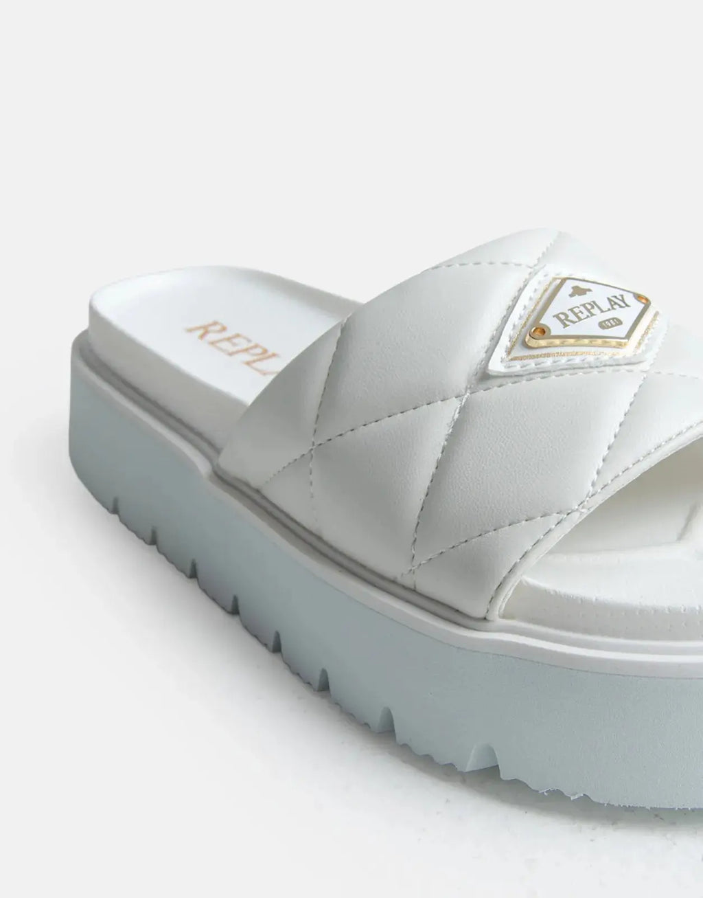 Replay Muddy Quilt White Slides